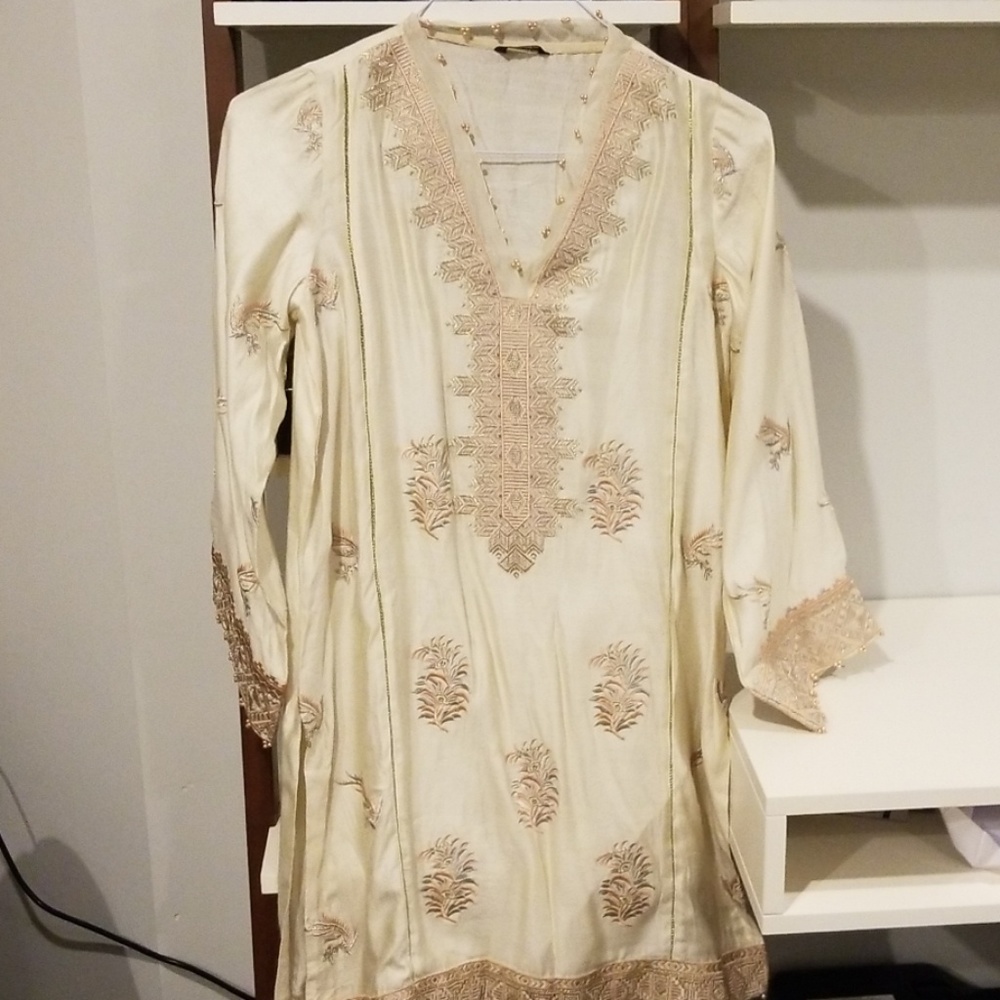 Xs pakistani/indian top